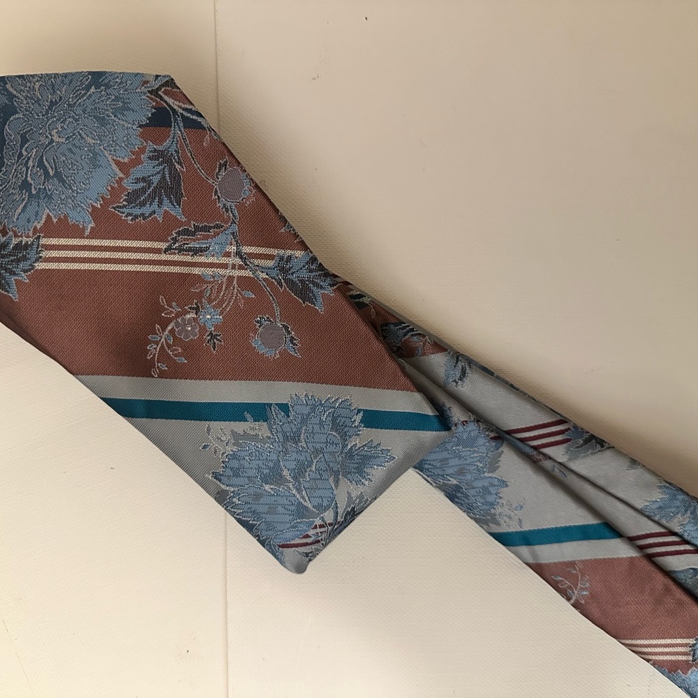 Ties $5
Or buy 4 for 15 and free shipping
